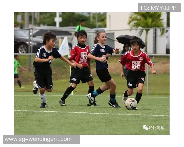 足球球员肌肉训练与营养的重要性解析及其对竞技表现的影响